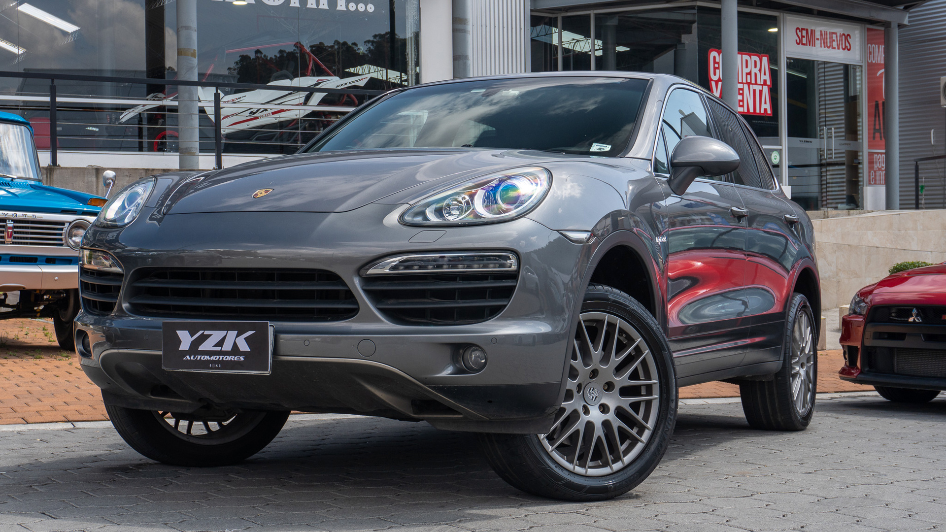 PORSCHE CAYENNE HYBRID