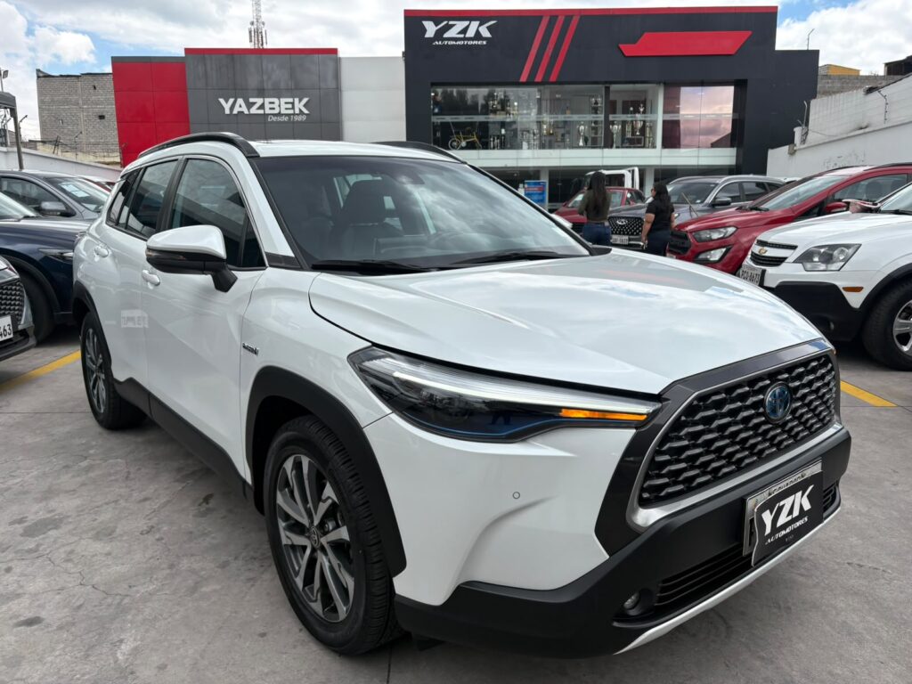 TOYOTA COROLLA CROSS  HIGH 2024