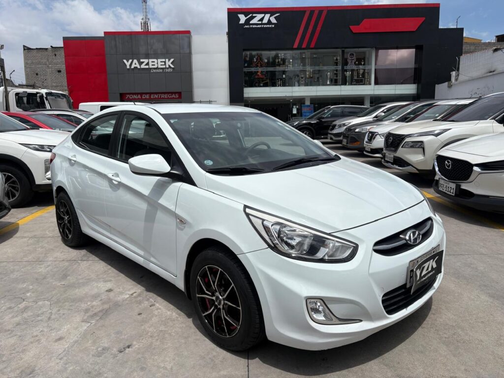 HYUNDAI ACCENT