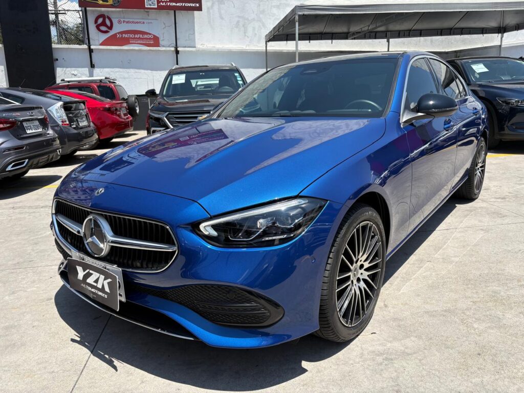 MERCEDEZ BENZ 2025